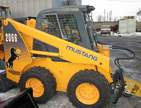 Мини погрузчик Mustang 2066