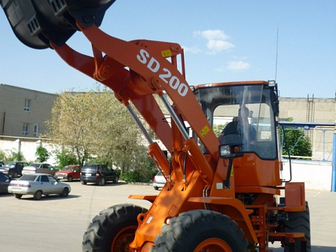 Фронтальные погрузчики Doosan DISD SD200