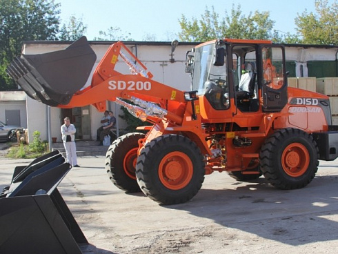 Фронтальные погрузчики Doosan DISD SD200