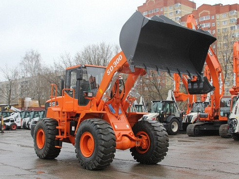 Фронтальные погрузчики Doosan DISD SD300