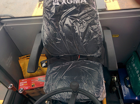 Фронтальный погрузчик XGMA XG932H