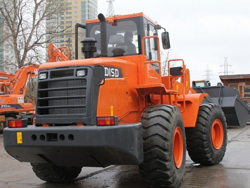 Фронтальные погрузчики Doosan DISD SD300